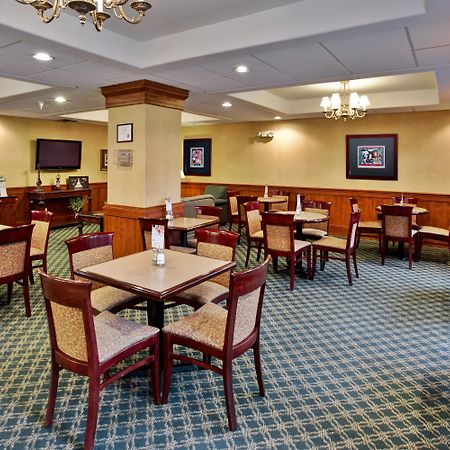 Holiday Inn Express Breaux Bridge By Ihg Henderson Exterior foto