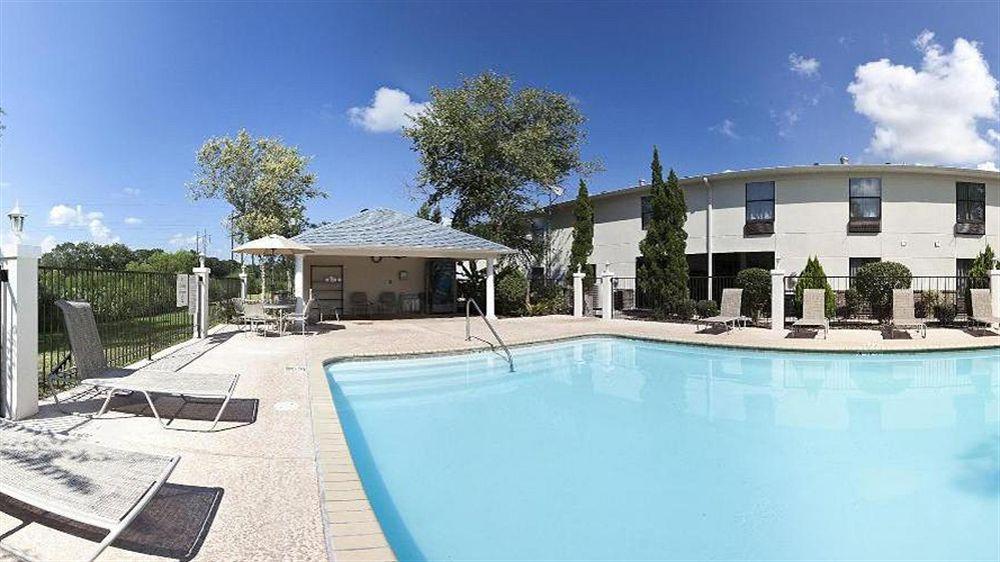 Holiday Inn Express Breaux Bridge By Ihg Henderson Exterior foto